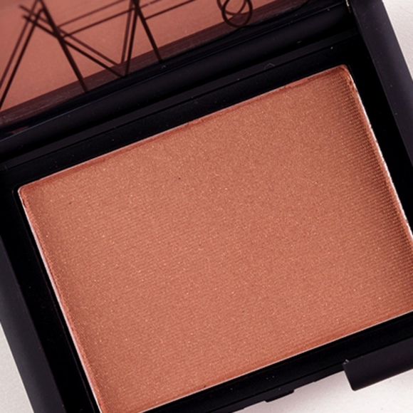 NARS blush in Lovejoy